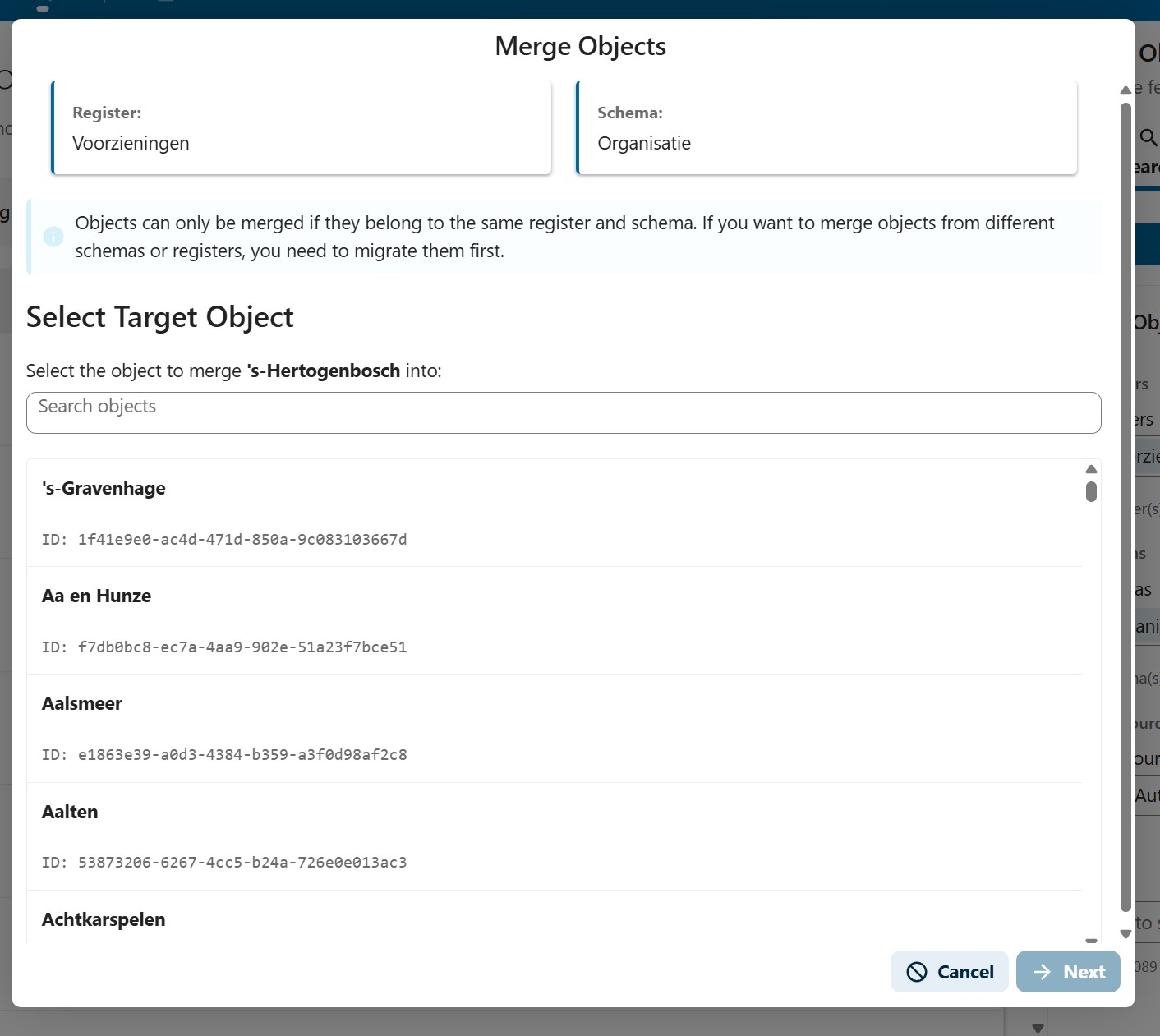 Het Merge Objects venster met de lijst van beschikbare doelorganisaties